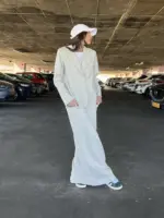 חליפת דני אפור בהיר