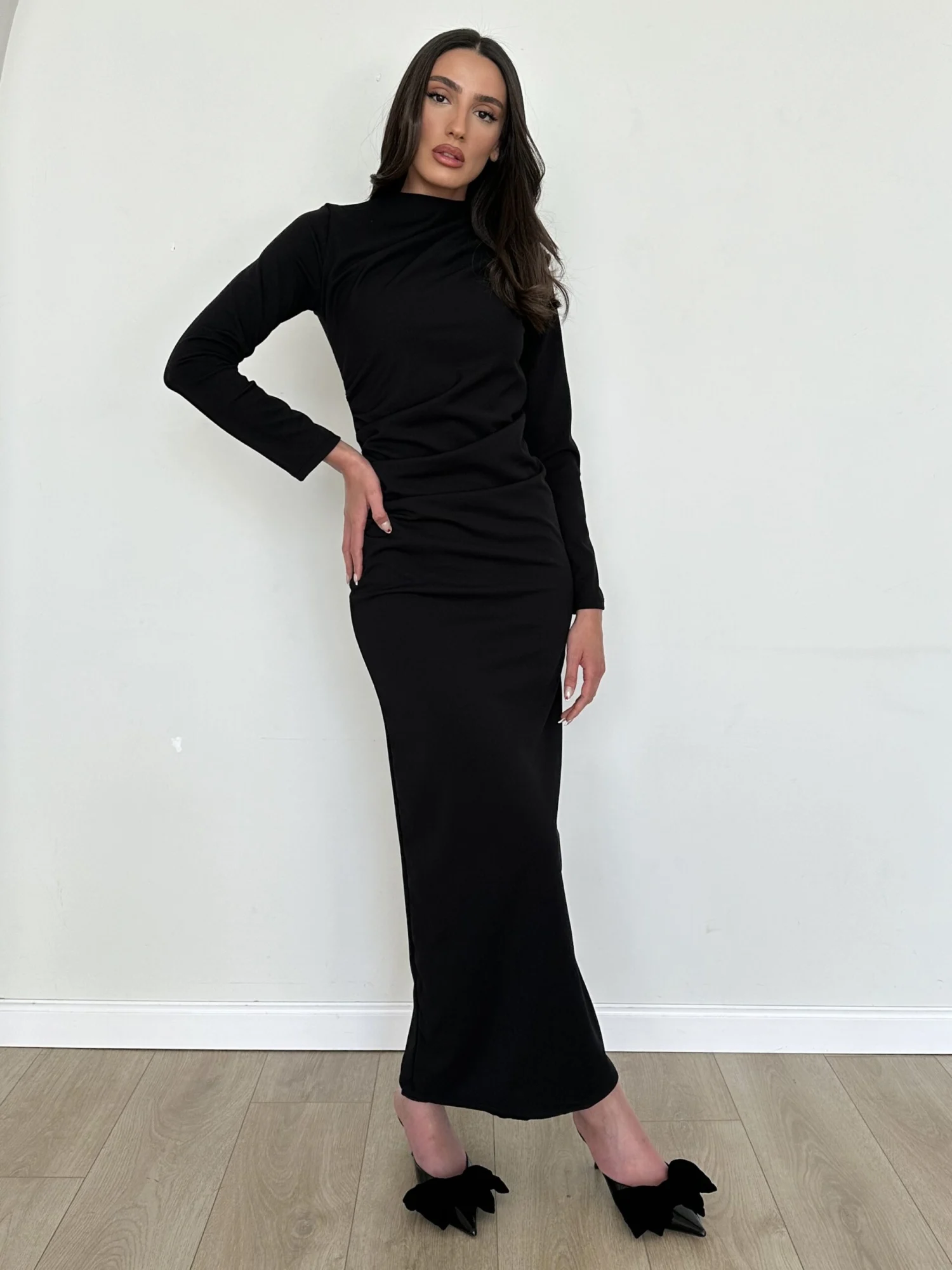 IMG_5585 שמלת אור שחור – תמונה 1