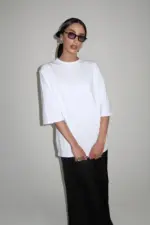 ⁦טי שרט נובה לבן⁩ – תמונה ⁦2⁩