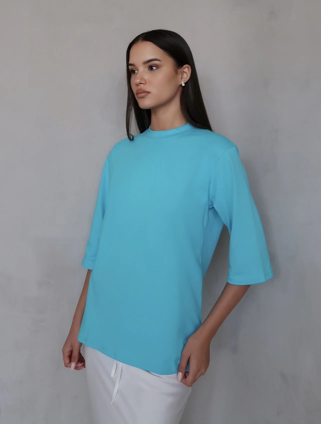 Facetune_04-06-2024-20-13-52 טי שרט נובה תכלת – תמונה 1