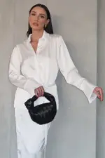 ⁦חליפת סאטן לבן⁩ – תמונה ⁦2⁩