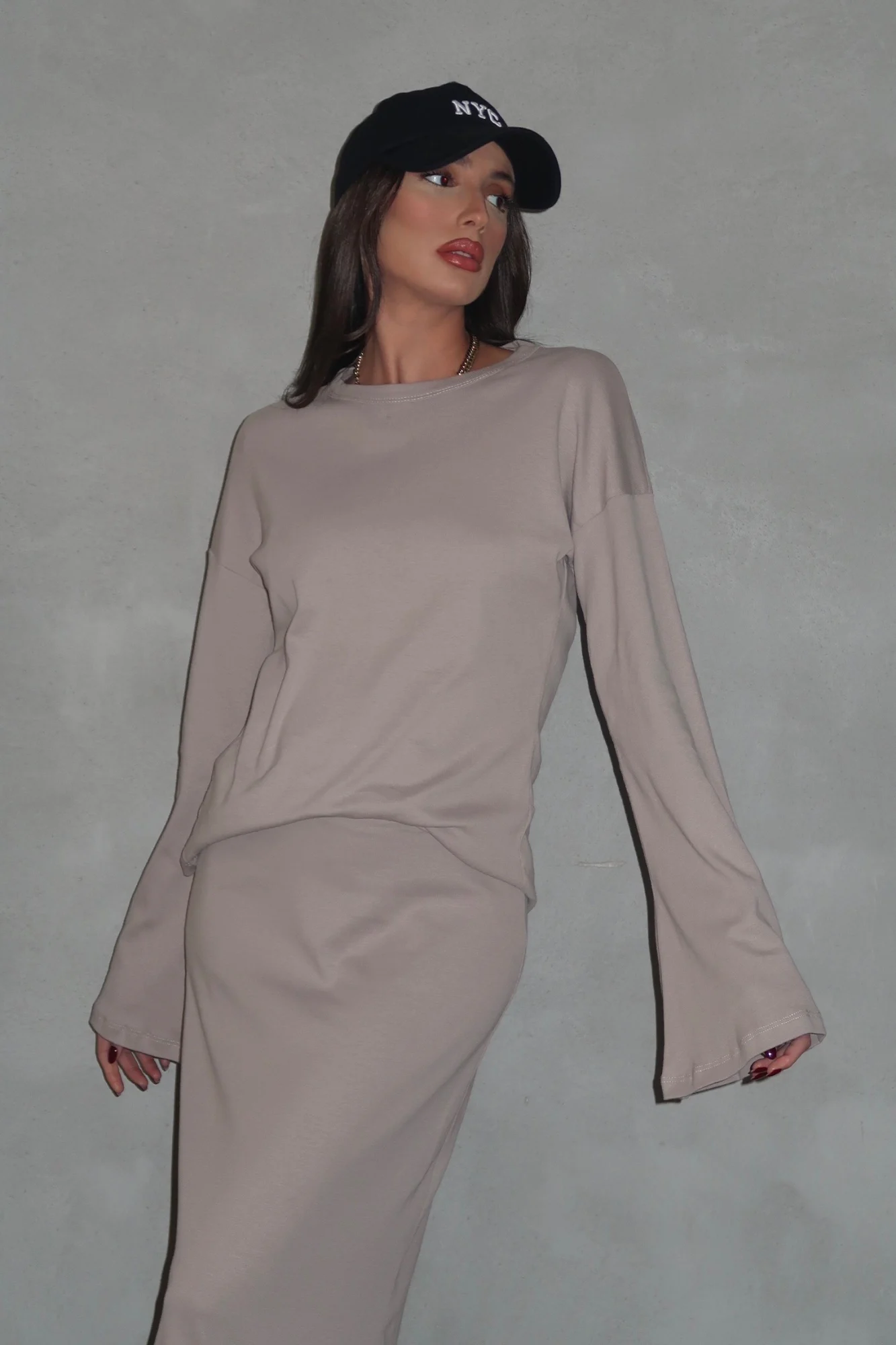IMG_8225 חליפת פעמון אפור בהיר – תמונה 1