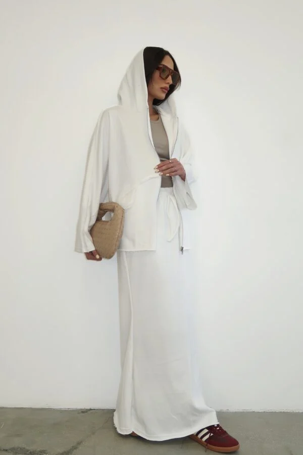 חליפת רוי שמנת