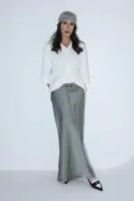 ⁦חצאית מורגן ירוק מטאלי⁩ – תמונה ⁦3⁩