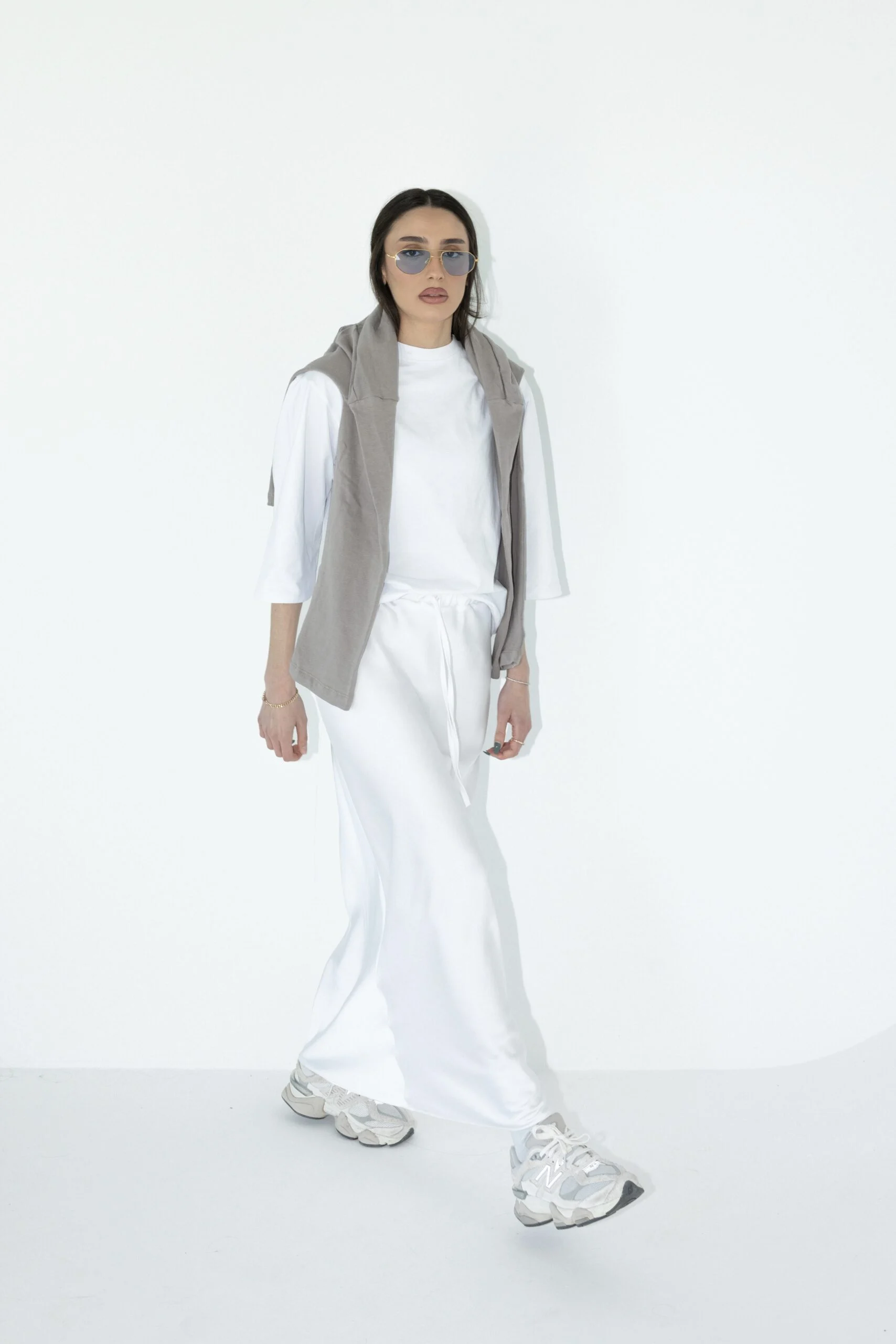 IMG_9333 חצאית מורגן לבן – תמונה 1