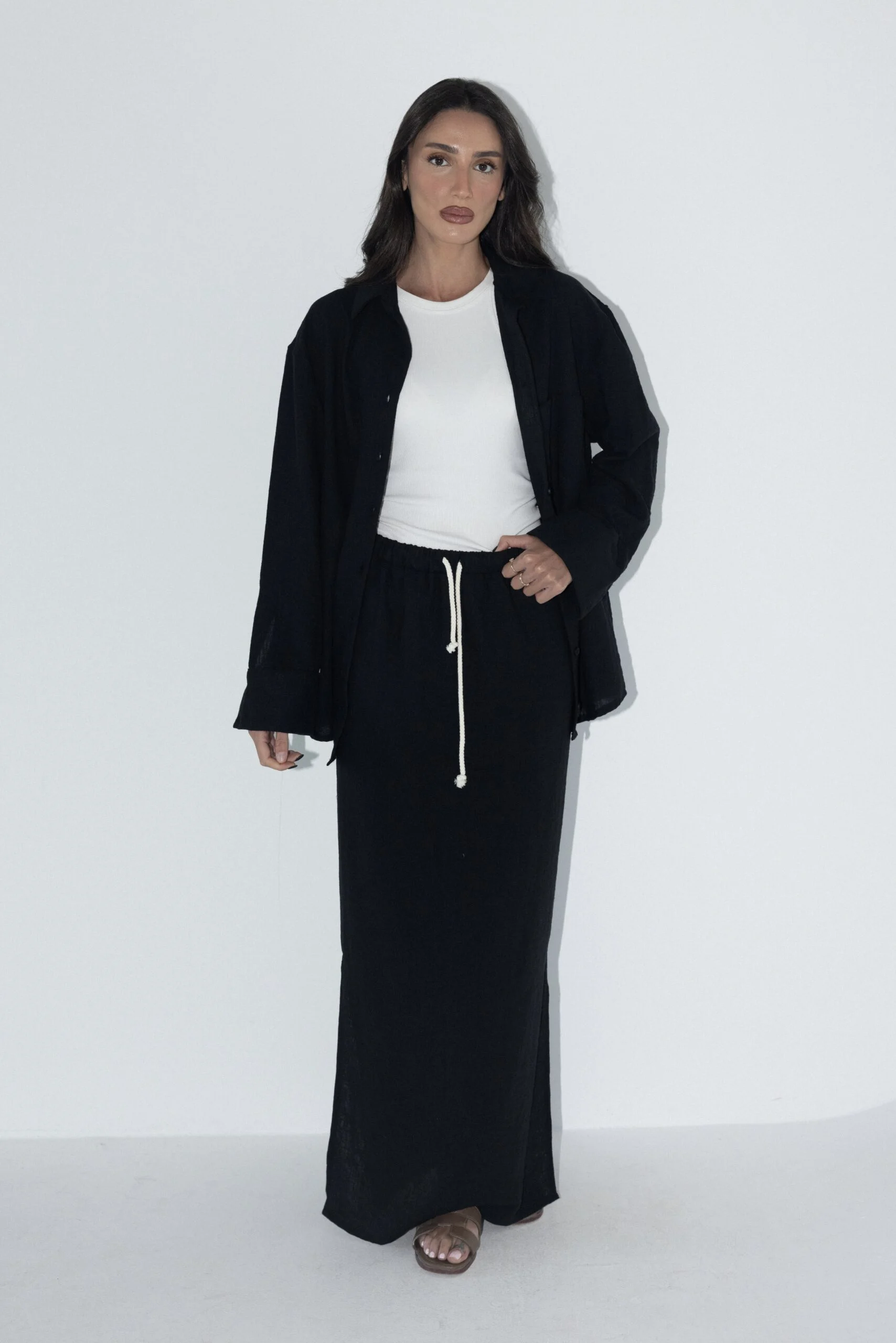 חליפת פישתן שחור חלק_2 Linen Suit - Black - Image 1