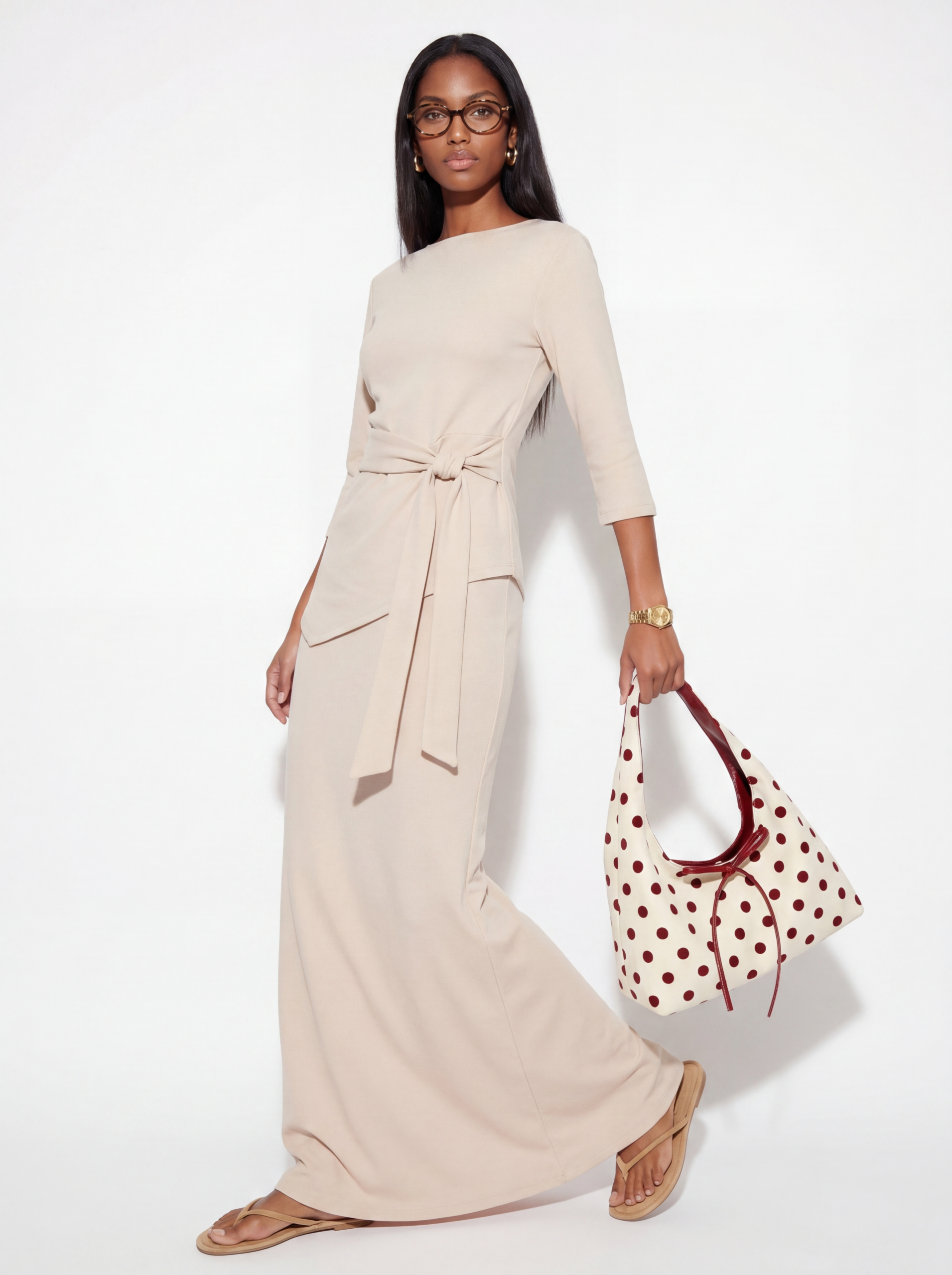 תמונת גוף2 חליפת לורן בז' – תמונה 1